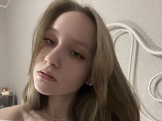 CutieKit's Online live cam Profile Image