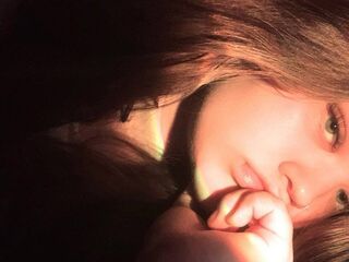 ElleOner's Chat Profile Image